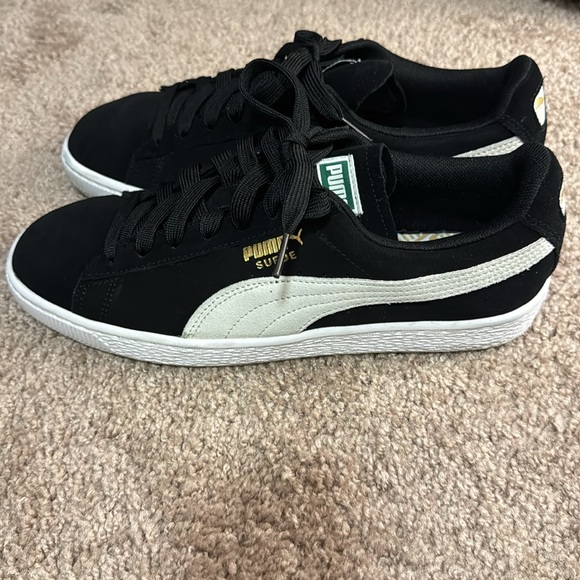 Puma Suede Classics Sneakers Size 10 Color Black White - Picture 3 of 11